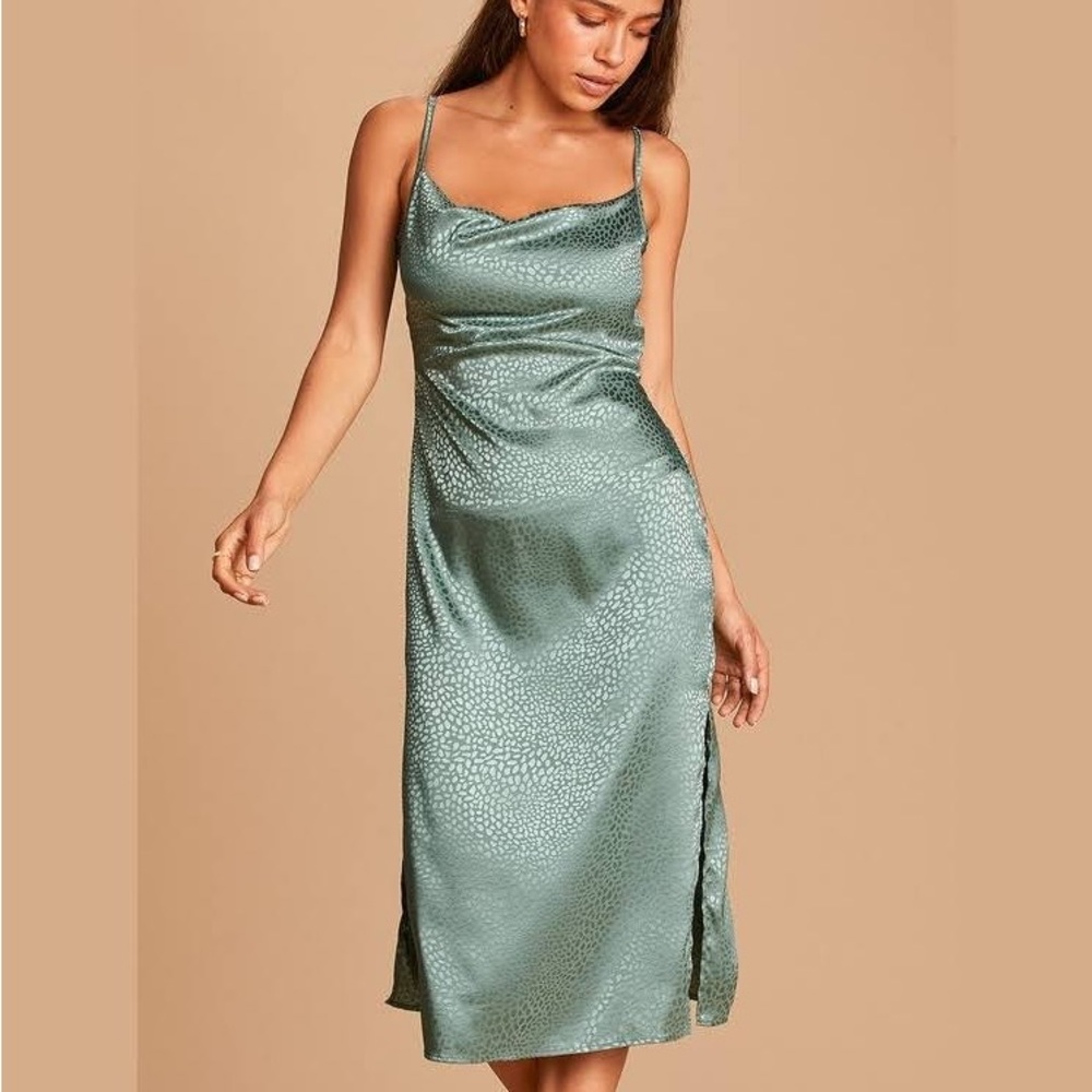 Flowy LuLu’s Green Dress w/ cowl neck